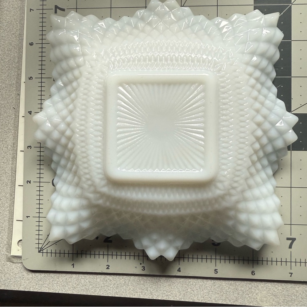 Indiana Glass Diamond Point Ruffled Edge Opalescent Candy/Trinket Dish